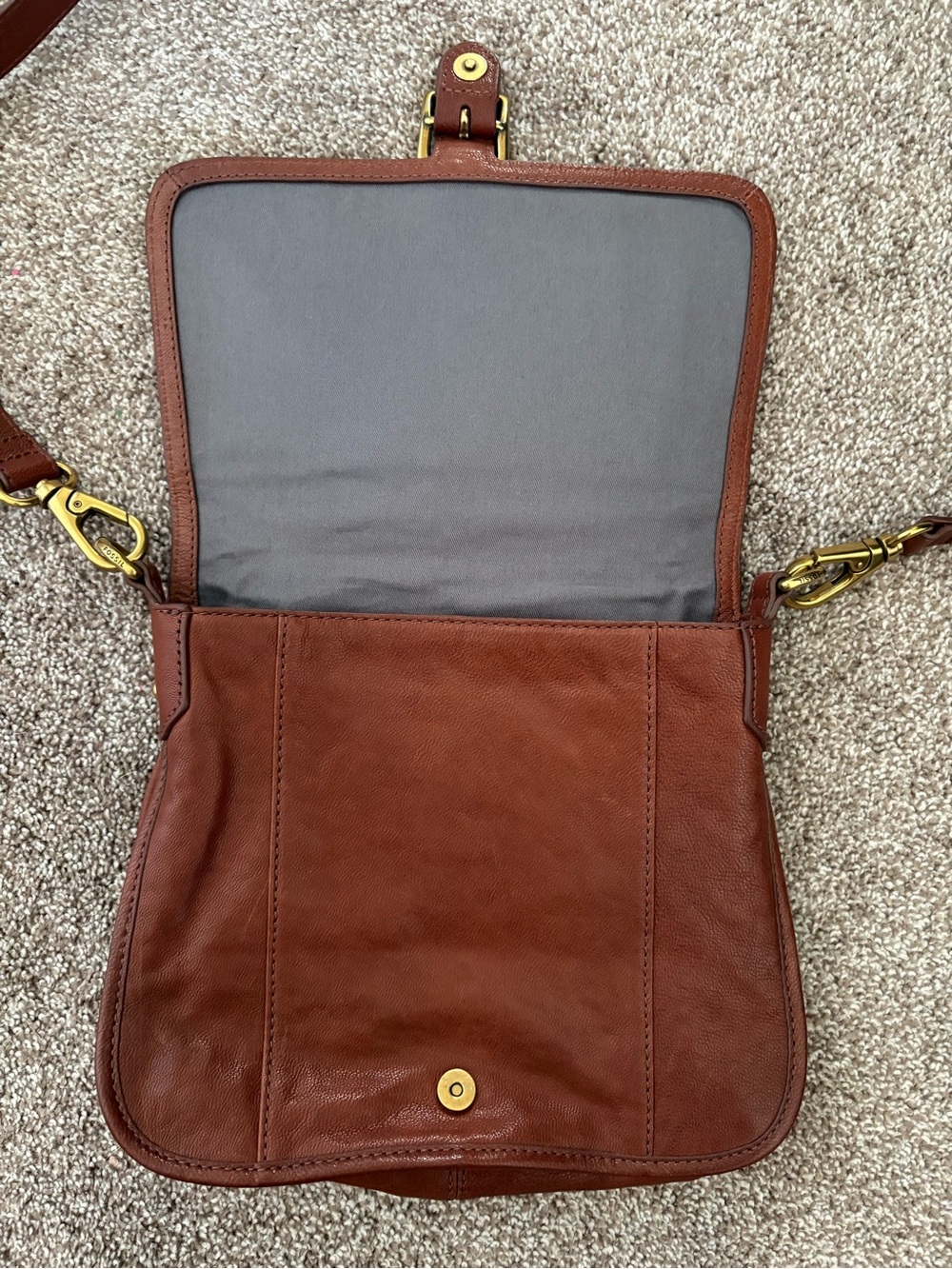Fossil Brown Goat Hide Leather Crossbody Purse with Removeable Strap - Picture 6 of 12